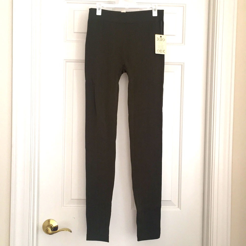 New Pink Rose Warm Leggings Size Small Olive Green Textured Cozy NWT